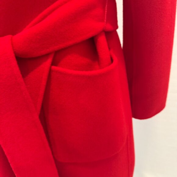 ELI TAHARI BEAUTIFUL KILM RED COAT - Picture 5 of 9